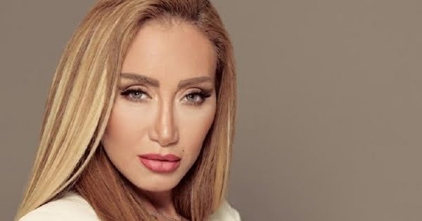 ريهام سعيد: “نفسيتي في الأرض والناس طلعت كلها ندلة”-بالصورة