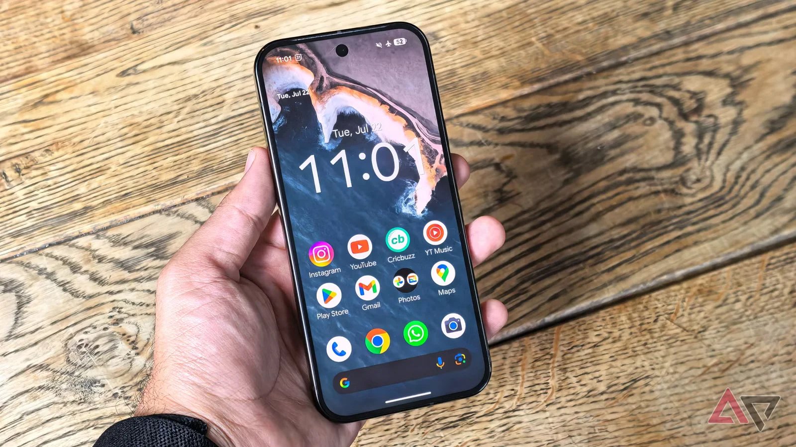 صورة مميزة: حصل Pixel Launcher للتو على ترقية صغيرة توفر لك الوقت الفعلي