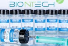 FDA توافق على لقاحات كوفيد المحدثة لموسم 2026-2027
