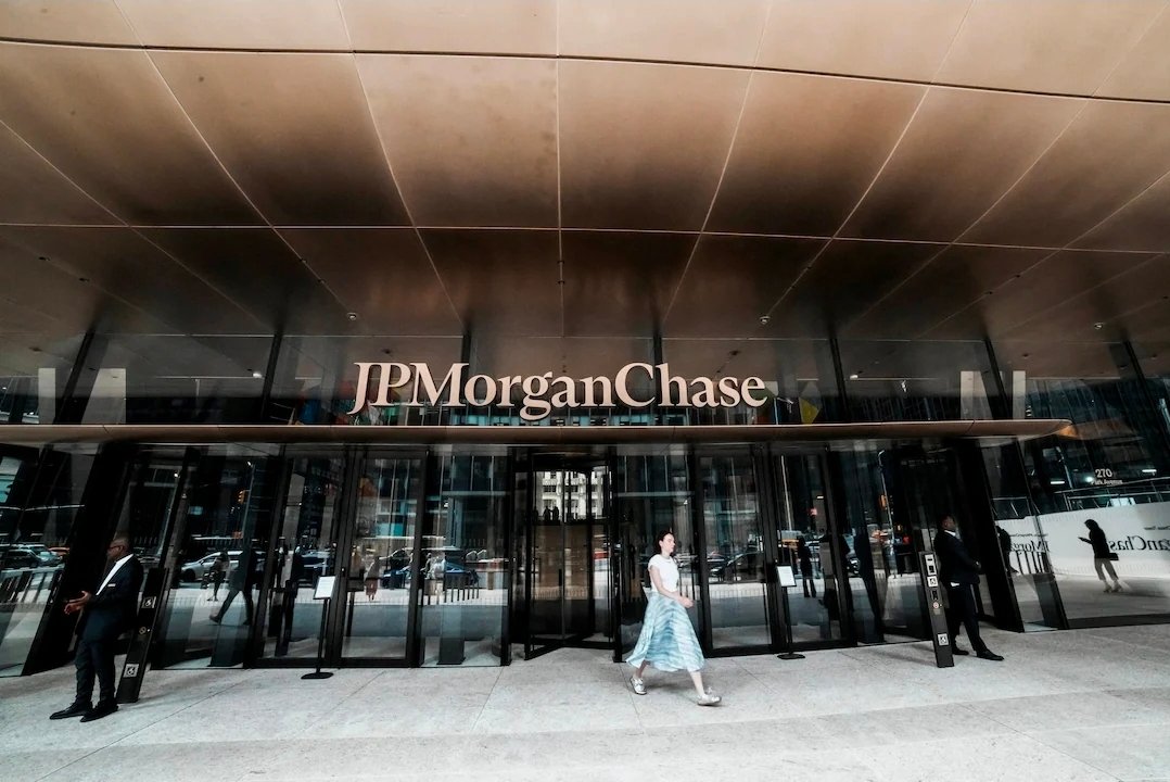 JPMorgan يخطف مصرفياً بارزاً من Bank of America لقيادة صفقات التكنولوجيا