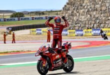 مارك ماركيز يكتسح أراغون ويشعل سباق MotoGP: فوز ثالث توالياً يقلص الفارق مع مارتن إلى 19 نقطة