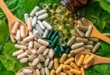 مكملات طبيعية شائعة قد تسبب تلفاً دائماً للكبد