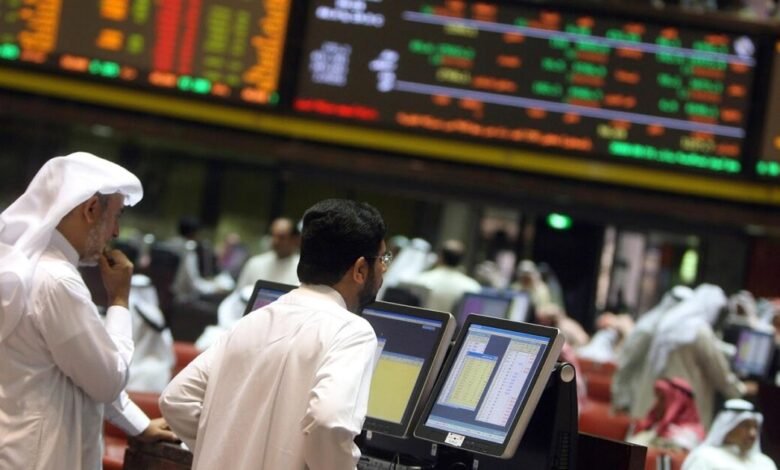 بورصات الخليج تحت الضغط والنفط يتراجع 2.5%.. الأسواق تترقب واشنطن وطهران