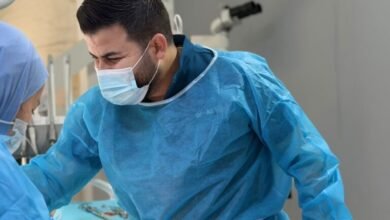 طبيب الأسنان علي حرز ينقل نجاحه من صور وفردان إلى أبيدجان
