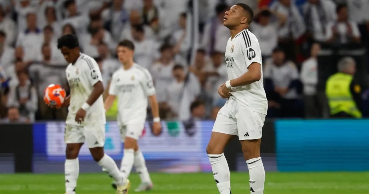 زلزال في الأولمبيكو.. ريال مدريد يقلب الطاولة على روما في 7 دقائق ويخطف انتصاراً تاريخياً برباعية قاتلة