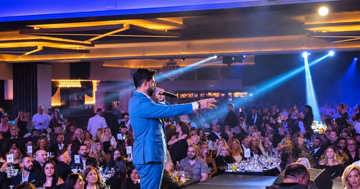 كريم نور يختتم حفلًا في ديترويت بحضور جماهيري لافت - صورة مميزة كريم نور يختتم حفلًا في ديترويت بحضور جماهيري لافت