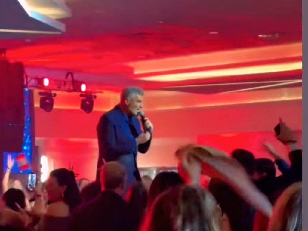 فارس كرم يشعل قاعة Bellagio في ديترويت بحفل حاشد للجالية