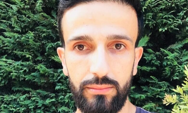 كتب الشاعر الغنائي ألكسي قسطنطين أغنية جديدة للفنان هيال شريف بعنوان “قلبي رح شيلو” من ألحان : باسم يحيى وتوزيع موسيقي وتسجيل :كارنو وميكس وماسترينغ : كارنو